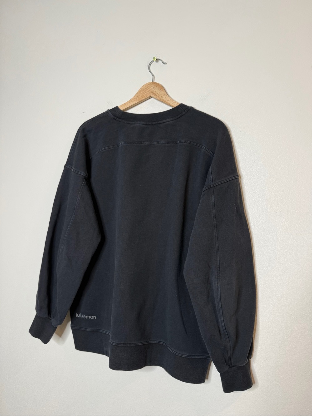 Lululemon Perfectly Oversized Crewneck in black - Picture 6 of 8